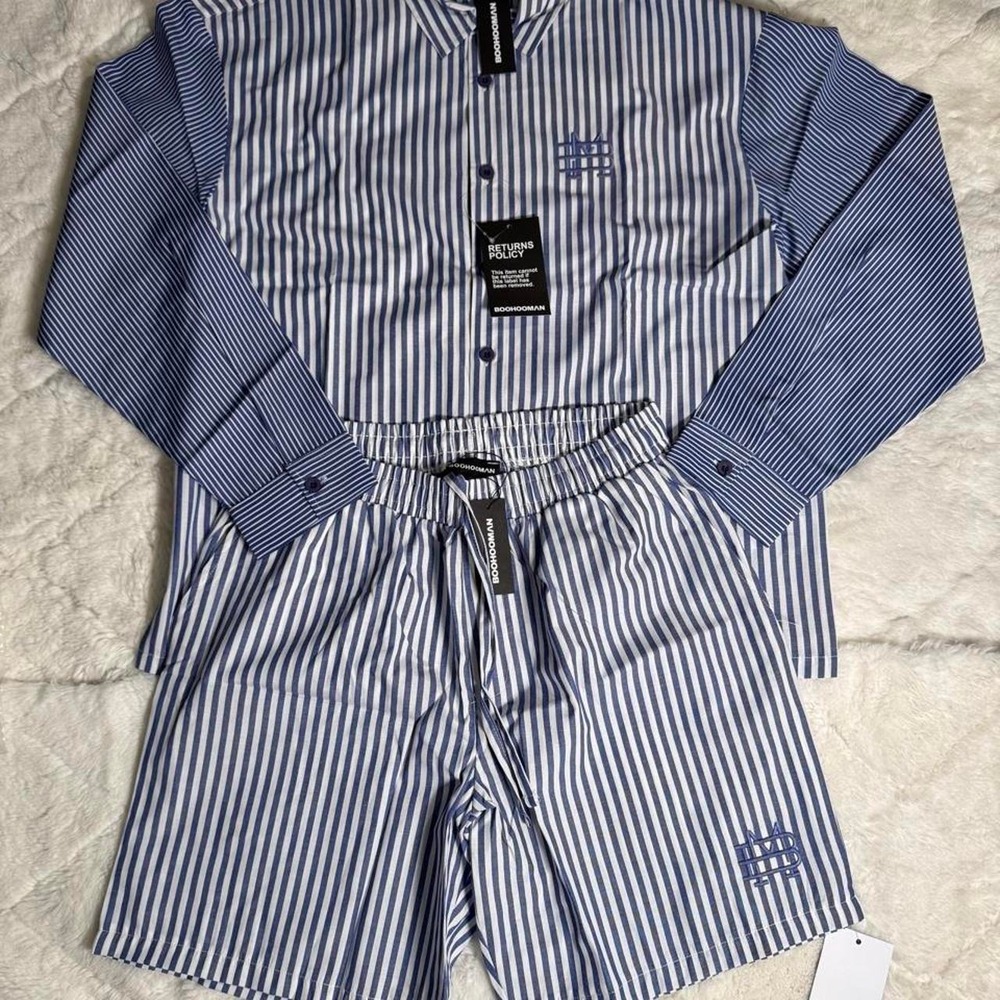 BoohooMAN Mens Blue White Striped Pajama Set Long Sleeve Shirt Shorts M NEW